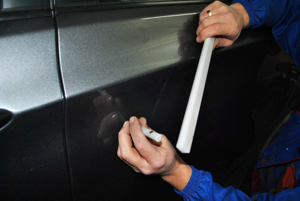 Удаление царапин и вмятин на кузове автомобиля – инструкция от профессиональных мастеров