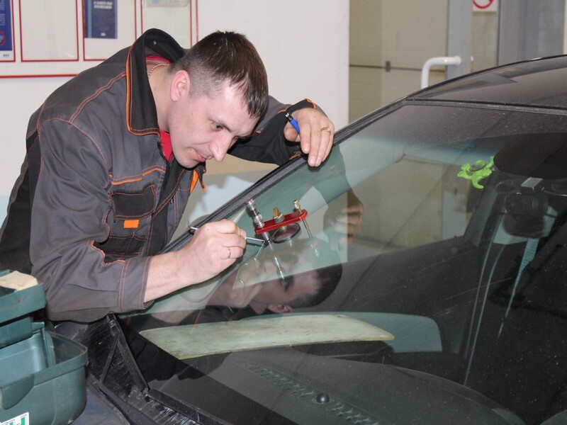 Как убрать царапины на стекле автомобиля? - блог webmaster-korolev.ru